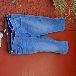 Medium Blue Jean Knee Lenth Capri Jorts